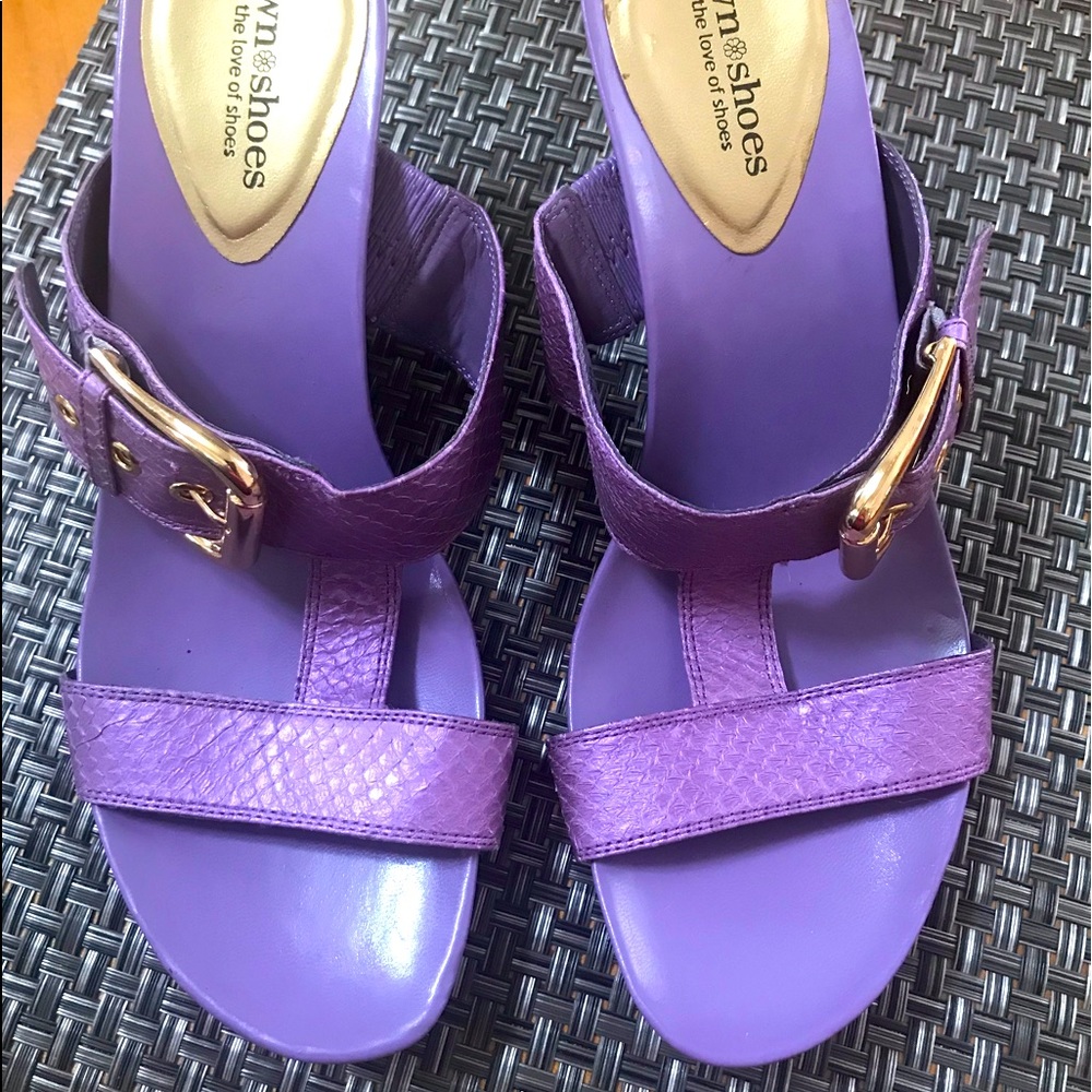 Town Shoes Sandals Purple Size 8